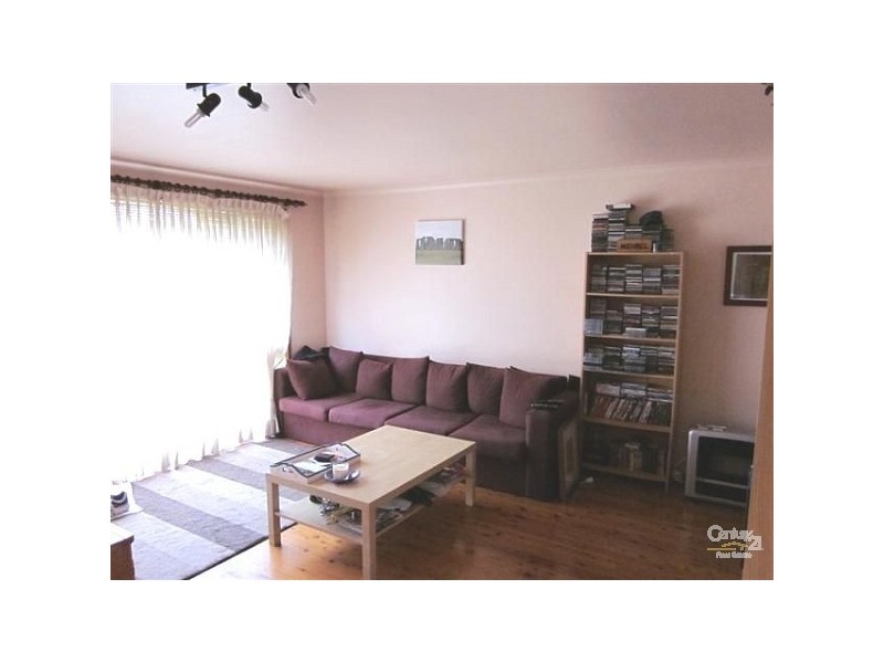 10 Lachlan Street, Bossley Park NSW 2176