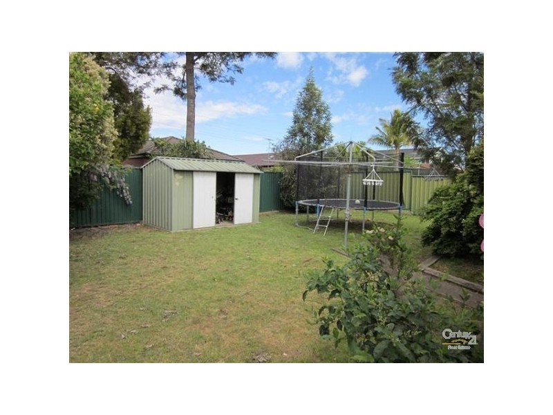 10 Lachlan Street, Bossley Park NSW 2176