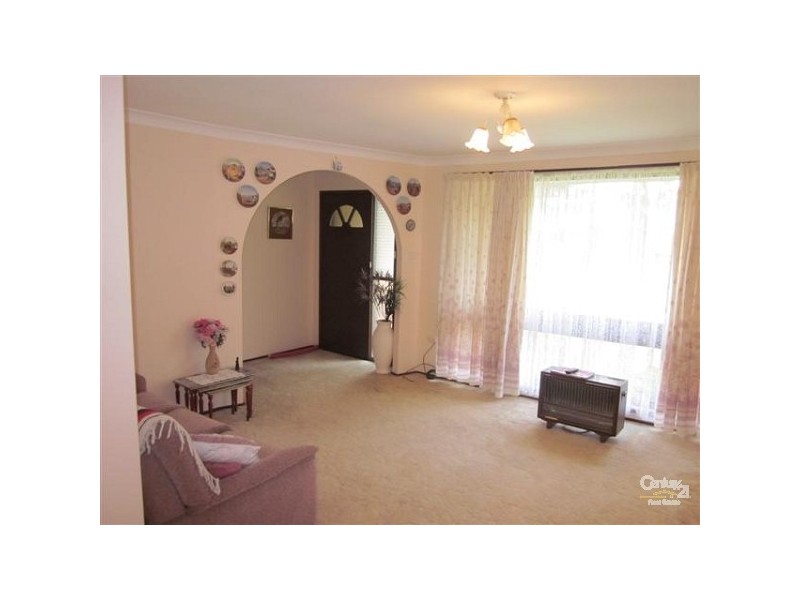 13 Alamein Road, Bossley Park NSW 2176