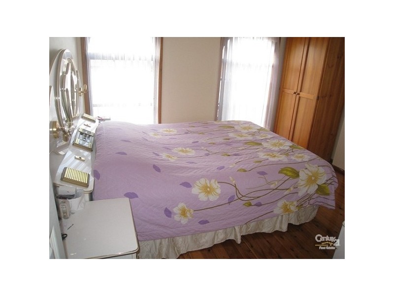 Edensor Park NSW 2176