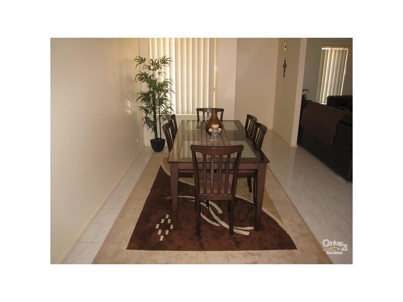 Edensor Park NSW 2176