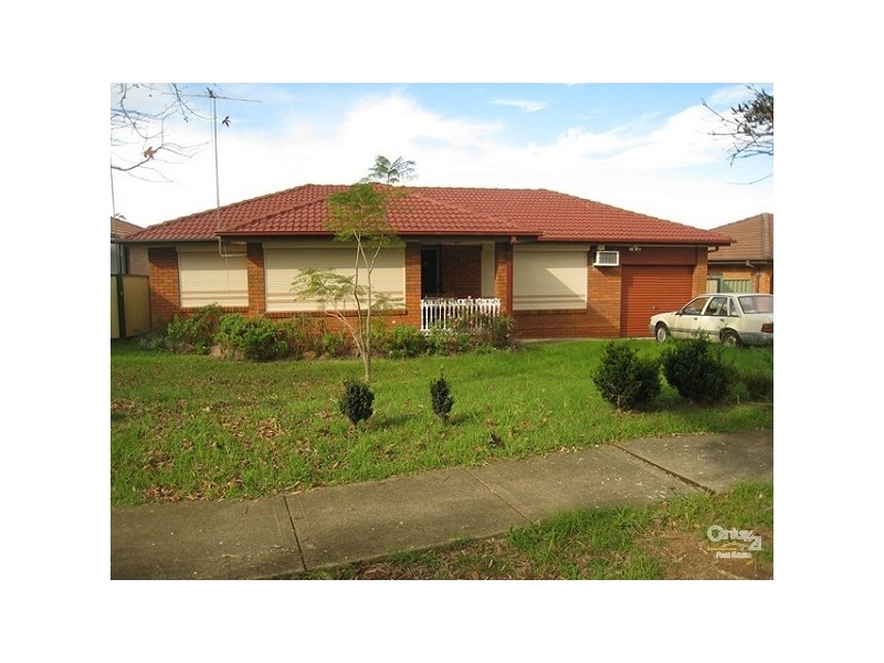 15 Canterbury Road, St Johns Park NSW 2176