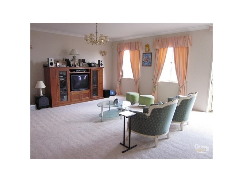 West Hoxton NSW 2171