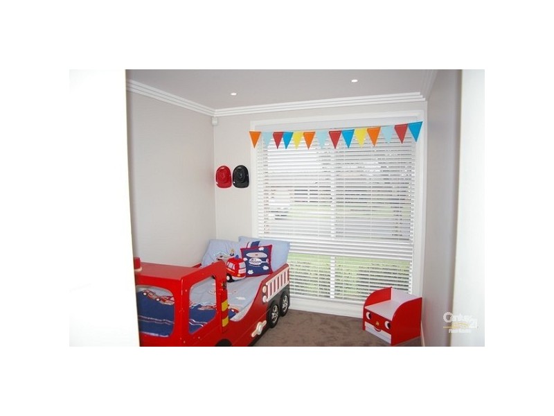 Edensor Park NSW 2176