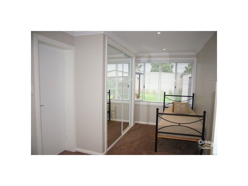 Edensor Park NSW 2176