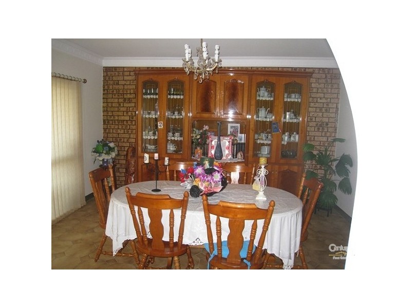 Edensor Park NSW 2176