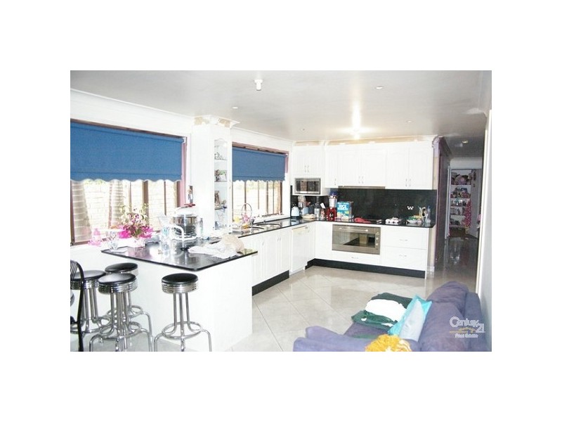 Edensor Park NSW 2176