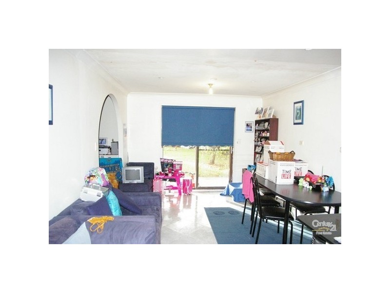 Edensor Park NSW 2176