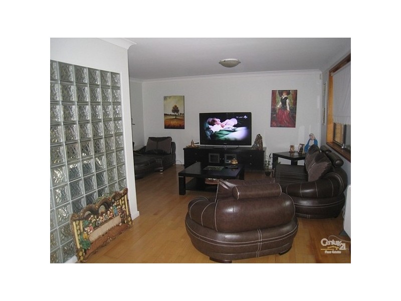 Edensor Park NSW 2176