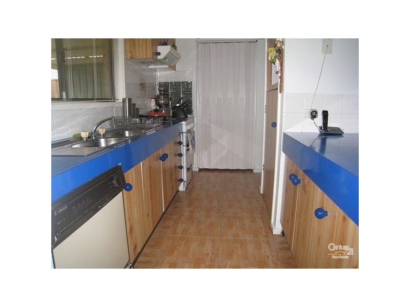 Edensor Park NSW 2176