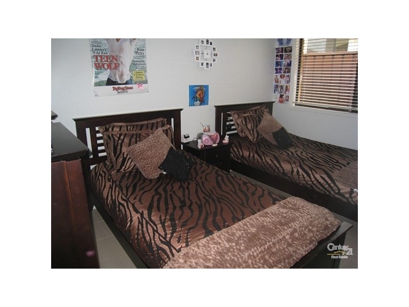 Edensor Park NSW 2176