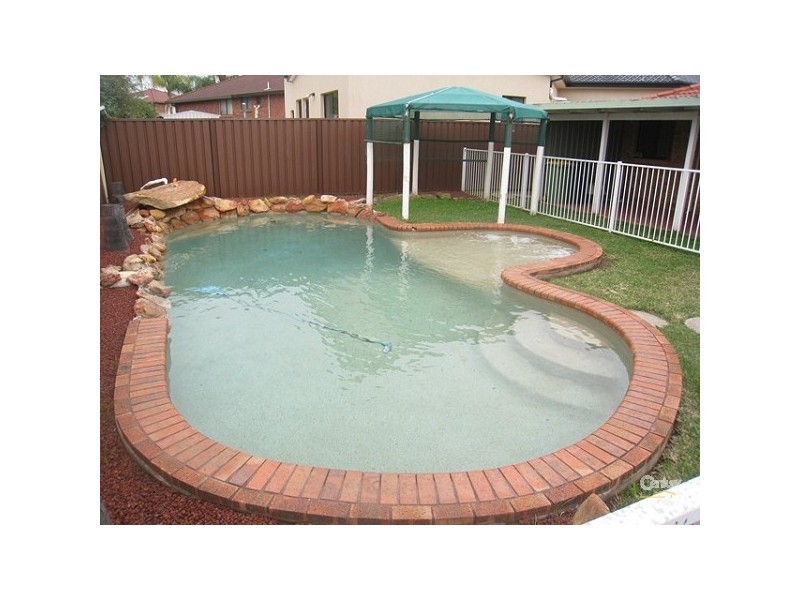 Edensor Park NSW 2176