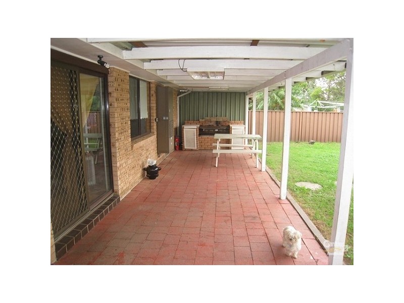 Edensor Park NSW 2176