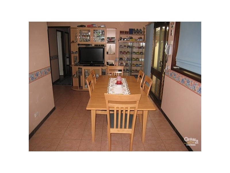 17 Moorina Close, Greenfield Park NSW 2176