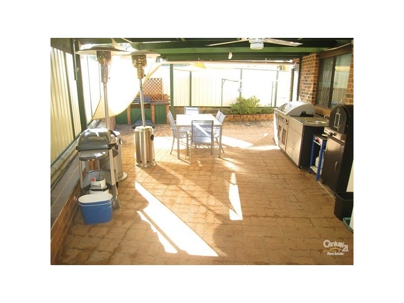 17 Moorina Close, Greenfield Park NSW 2176