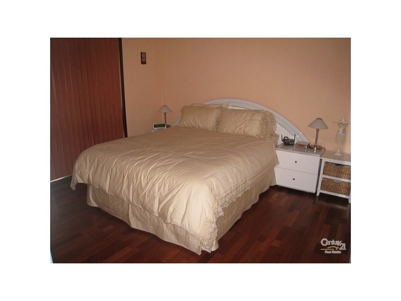 17 Moorina Close, Greenfield Park NSW 2176