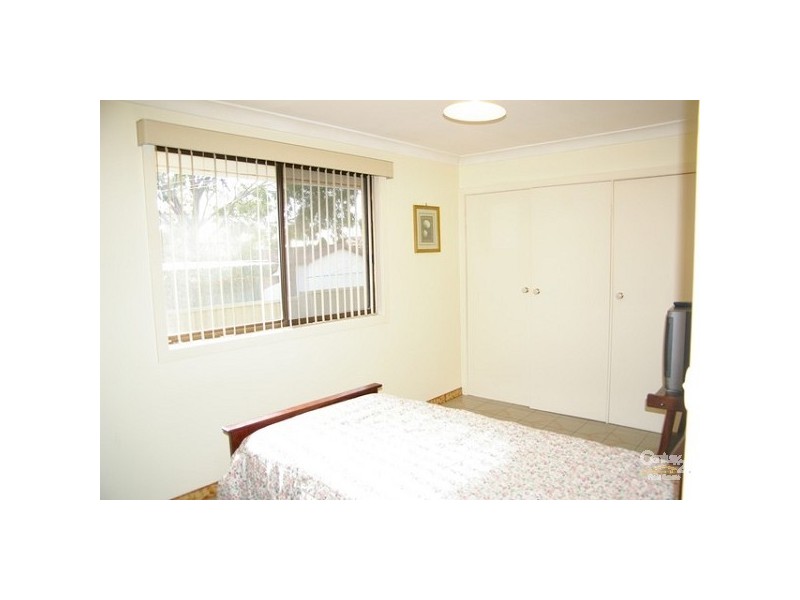 Edensor Park NSW 2176