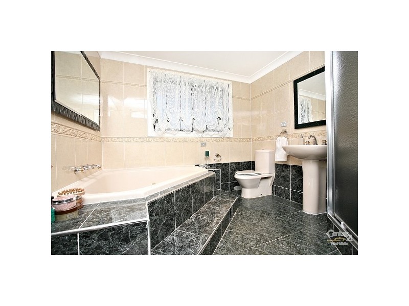 Bossley Park NSW 2176