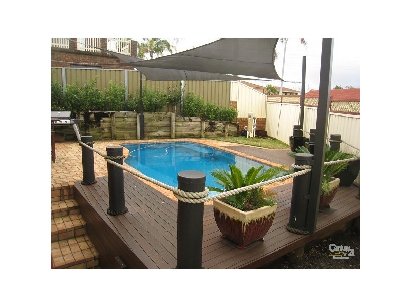 Edensor Park NSW 2176