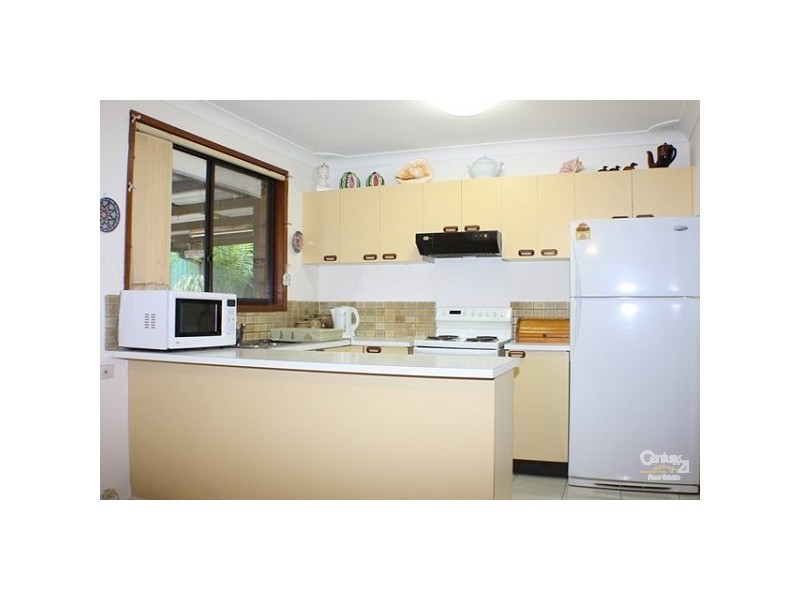 Edensor Park NSW 2176