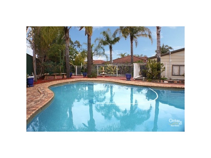 Edensor Park NSW 2176