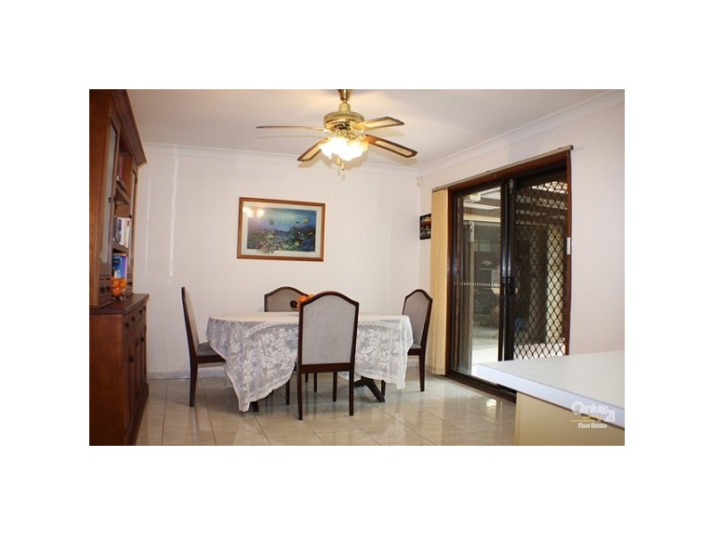 Edensor Park NSW 2176