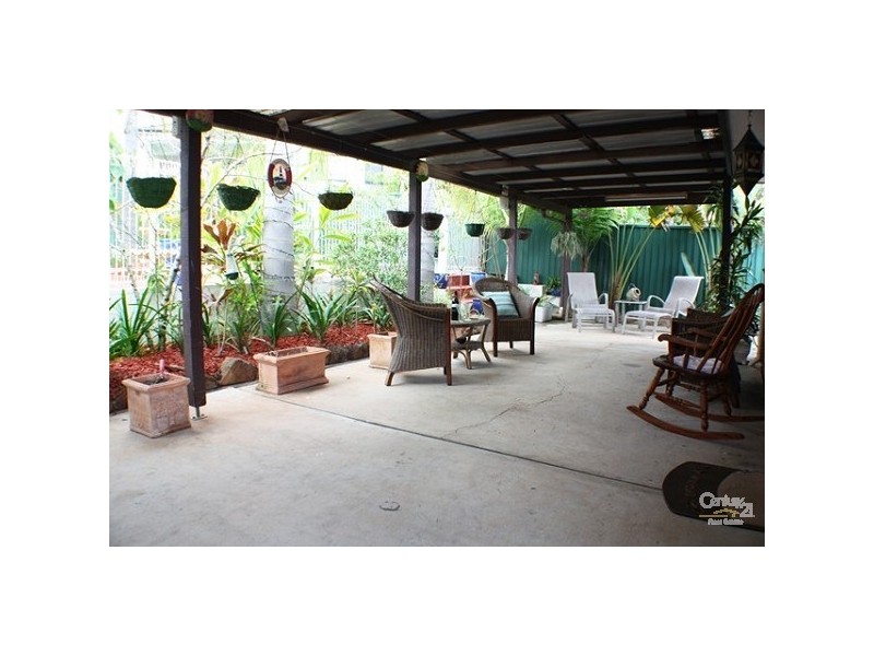 Edensor Park NSW 2176