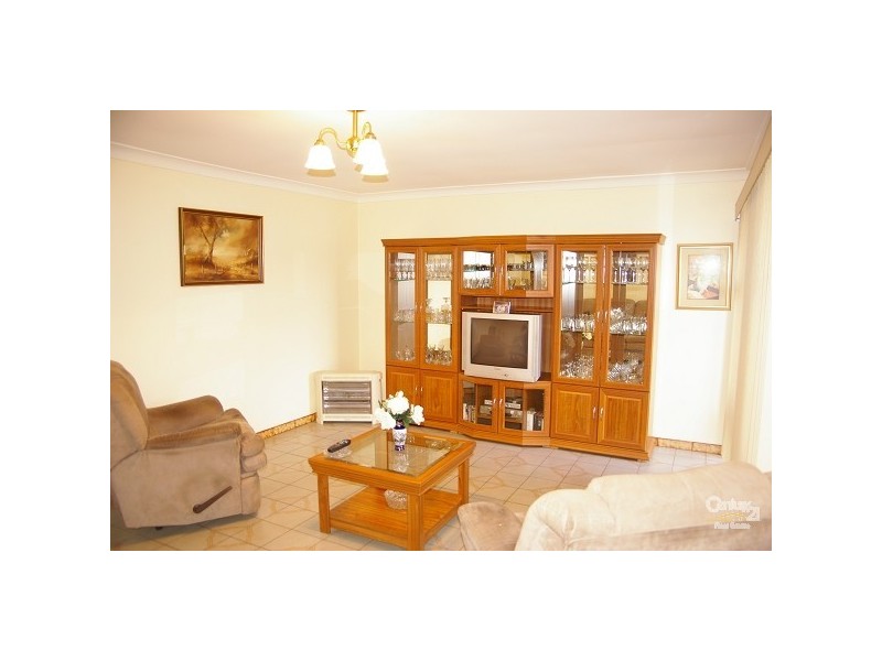 Edensor Park NSW 2176