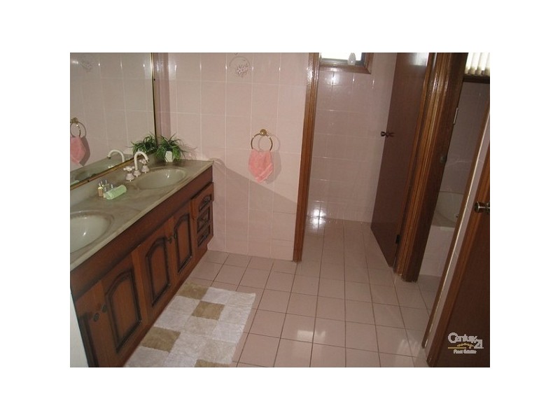 Bossley Park NSW 2176