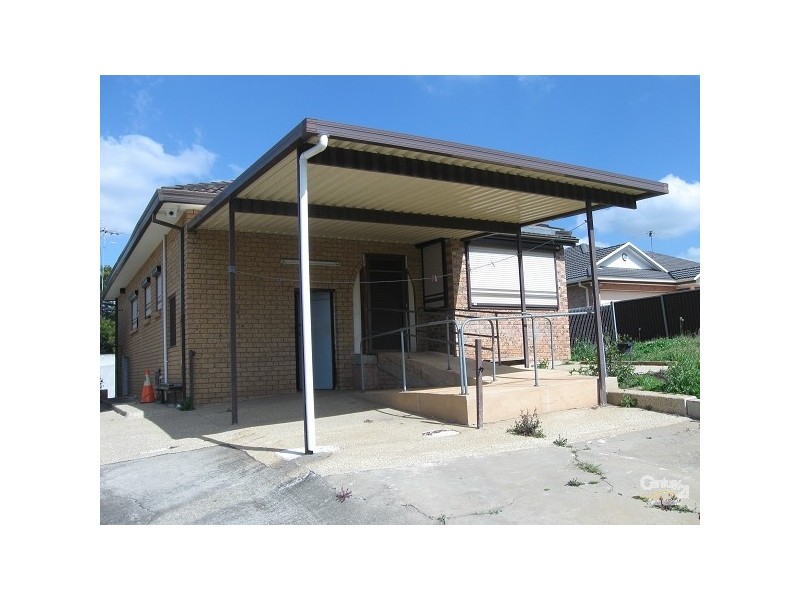 Edensor Park NSW 2176