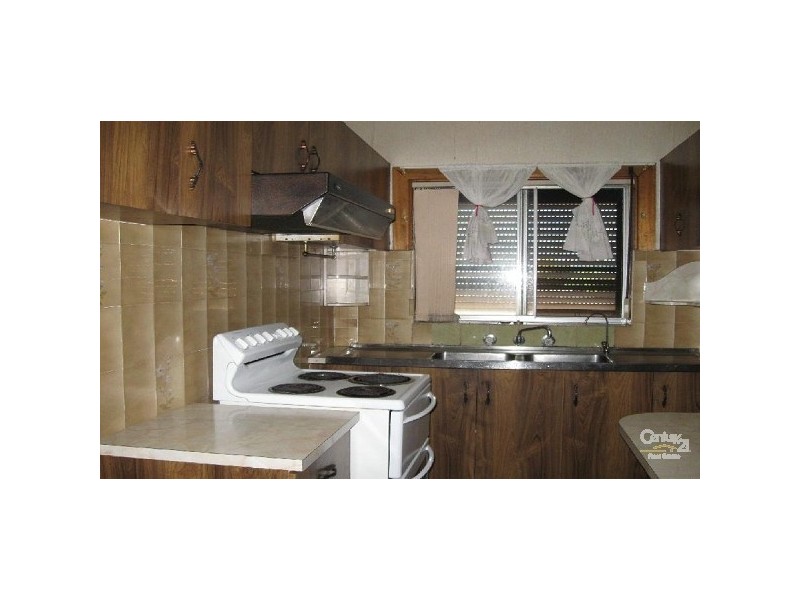 Edensor Park NSW 2176