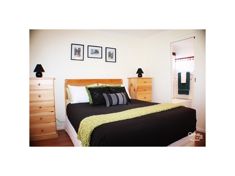 69 Quarry Road, Bossley Park NSW 2176