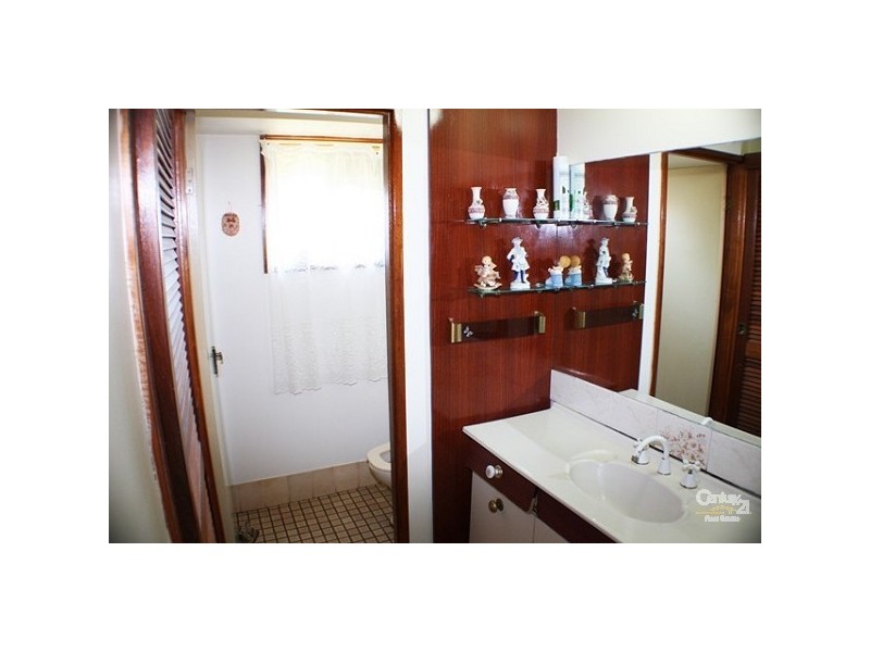 Edensor Park NSW 2176