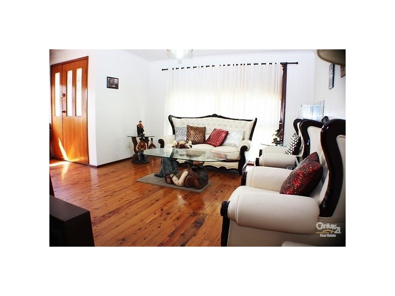 Edensor Park NSW 2176