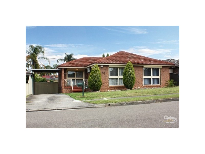 18 Bettong Cres, Bossley Park NSW 2176