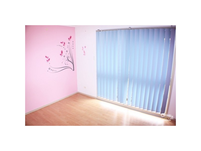 18 Bettong Cres, Bossley Park NSW 2176