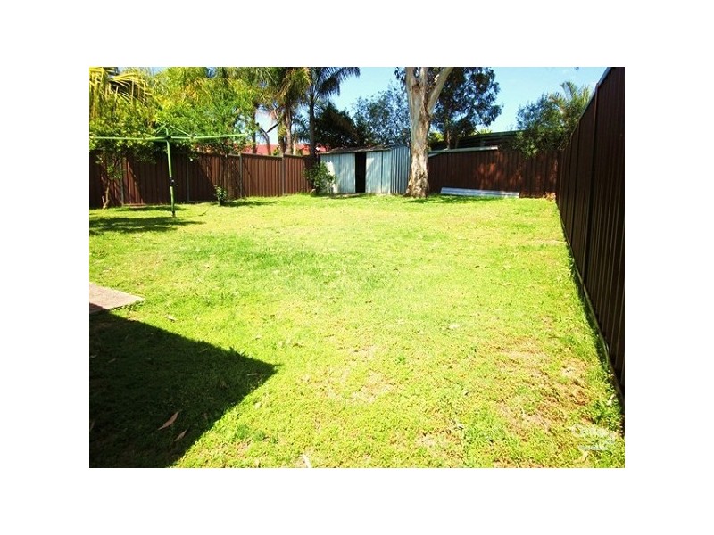 Bossley Park NSW 2176