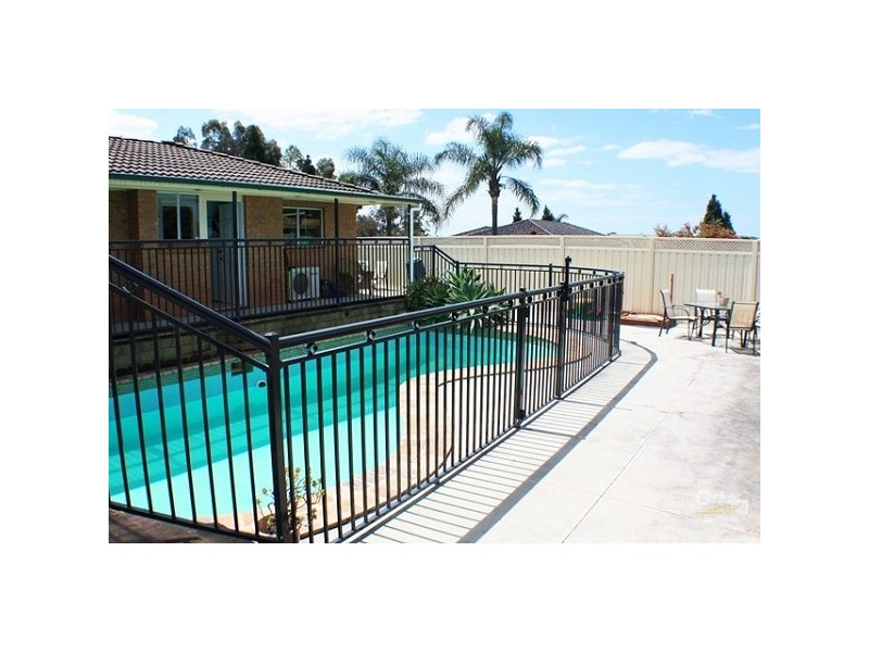 Bossley Park NSW 2176