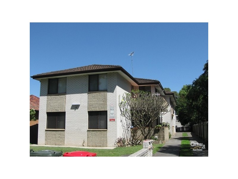 11 Ulverstone Street, Fairfield NSW 2165