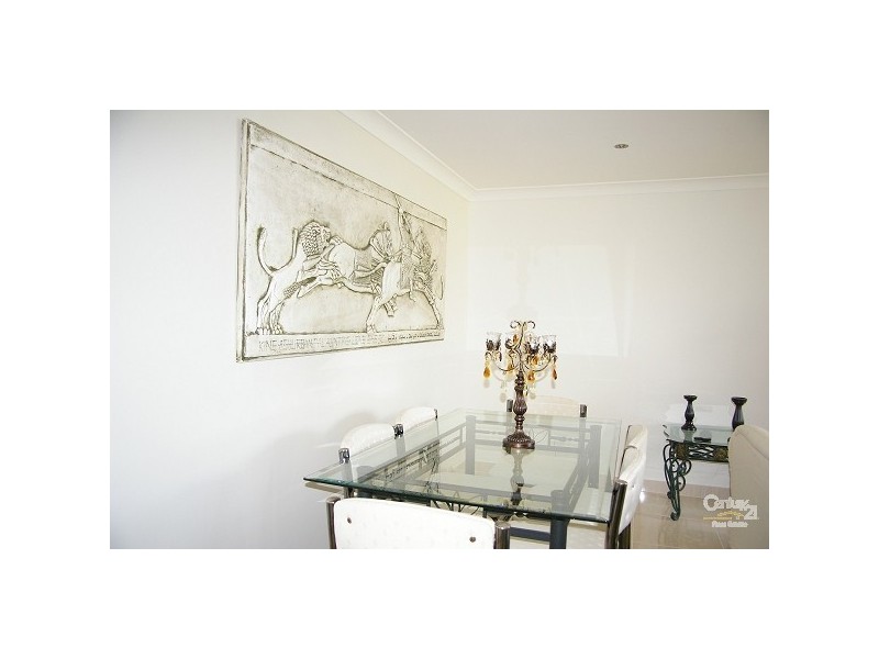 11 Burr Close, Bossley Park NSW 2176