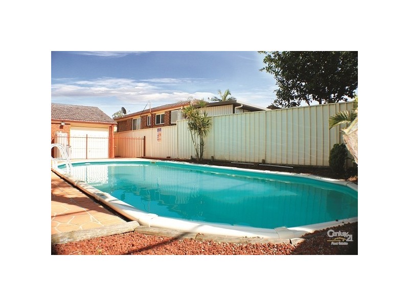 5 Holbrook Street, Bossley Park NSW 2176