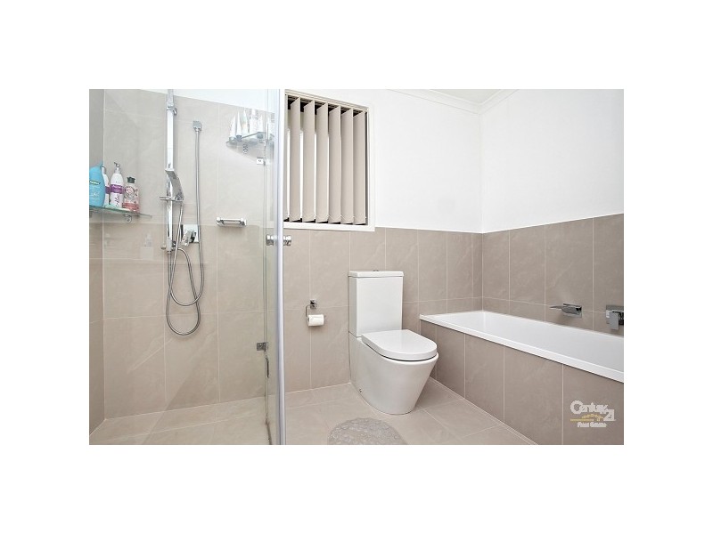 11 Bettong Crescent, Bossley Park NSW 2176