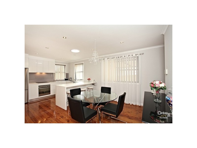 11 Bettong Crescent, Bossley Park NSW 2176