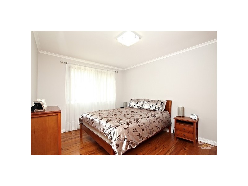 11 Bettong Crescent, Bossley Park NSW 2176