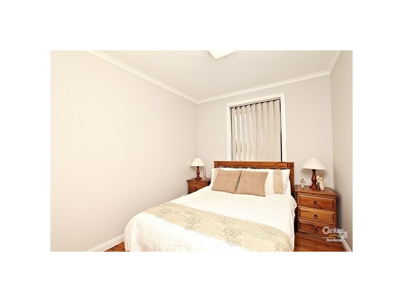 11 Bettong Crescent, Bossley Park NSW 2176