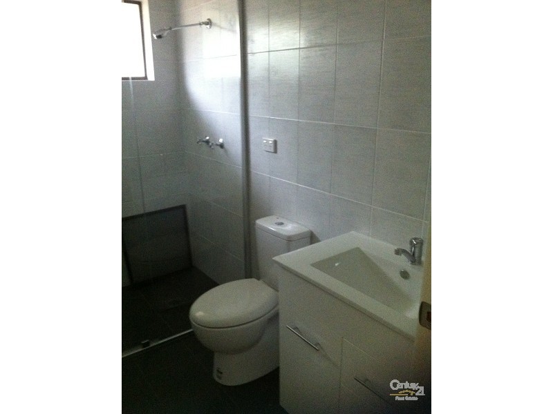 Edensor Park NSW 2176