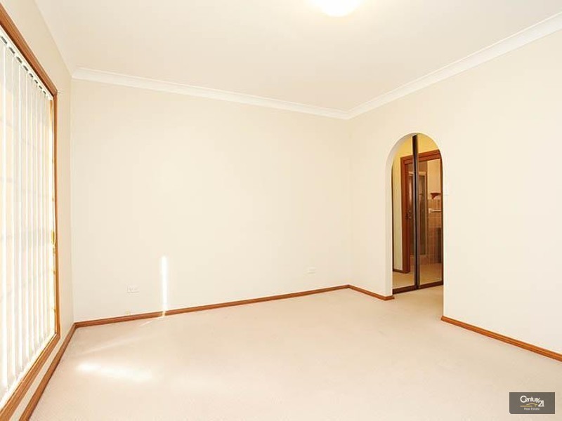 Edensor Park NSW 2176