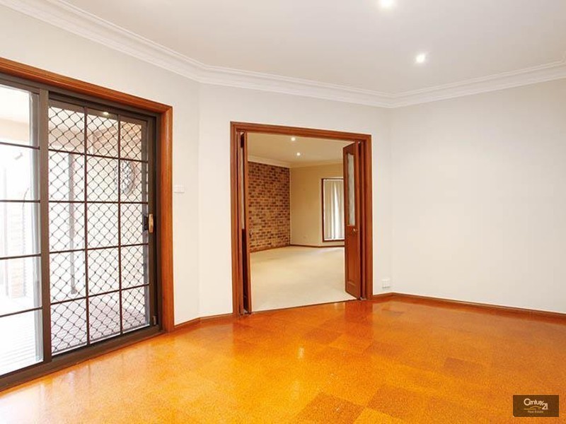 Edensor Park NSW 2176