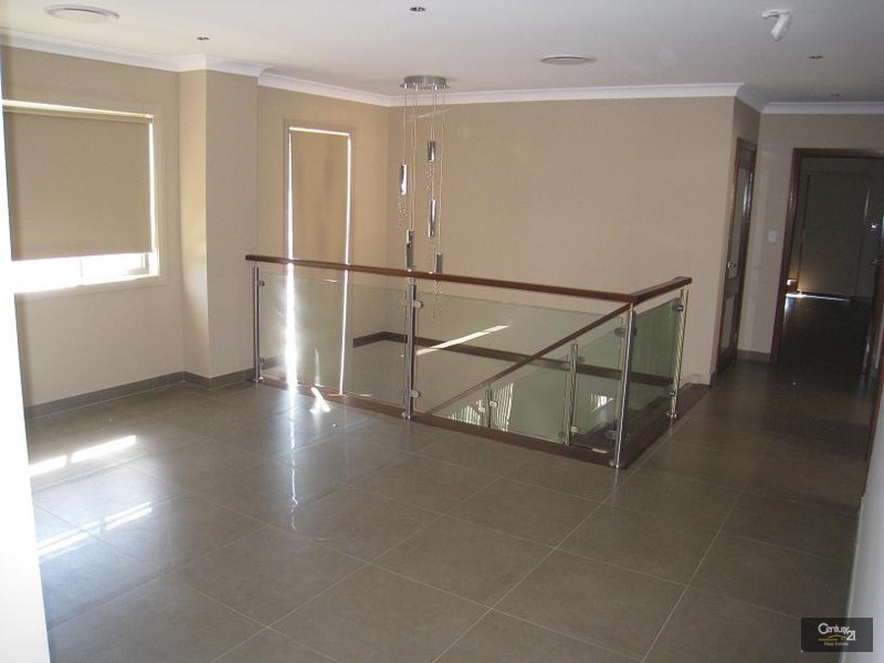 5 Murrumbidgee Street, Bossley Park NSW 2176