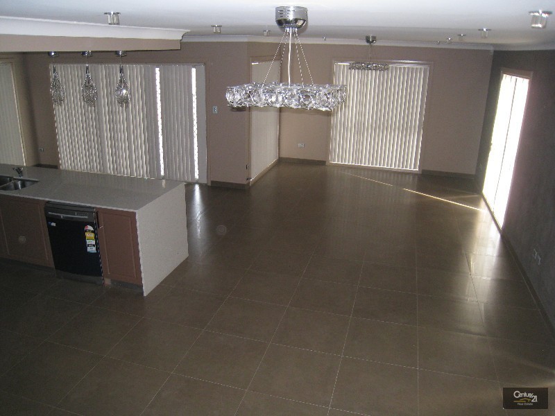 5 Murrumbidgee Street, Bossley Park NSW 2176